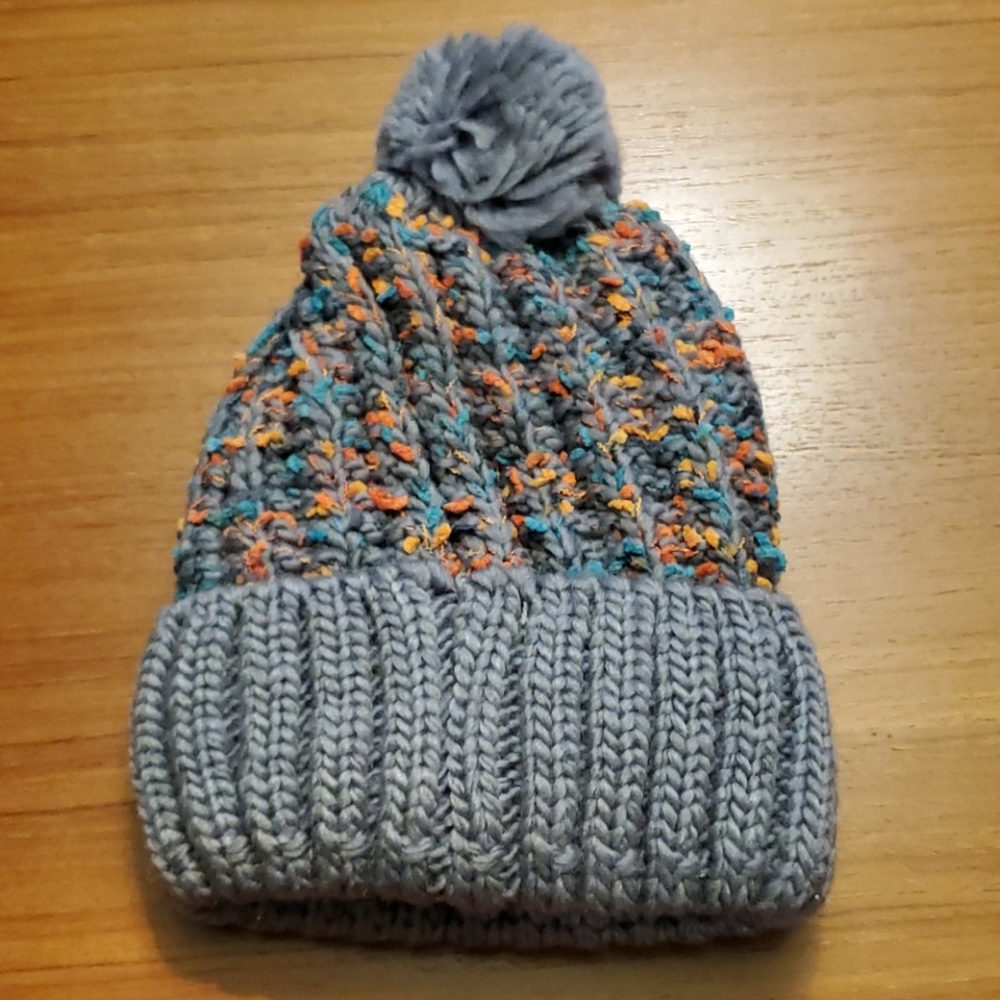 Arctic Paw Knitted Pompom Grey Hat